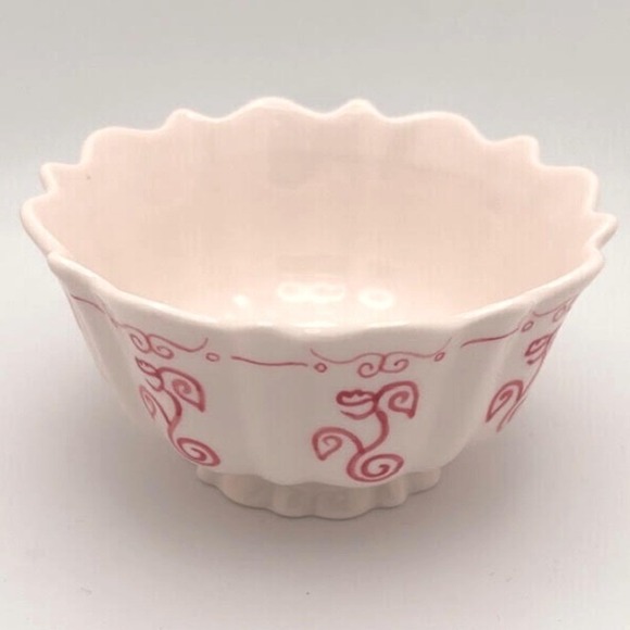 Starbucks Other - Vintage 2003 Starbucks Coffee Barista White Pink Scalloped Bowl Ruffled